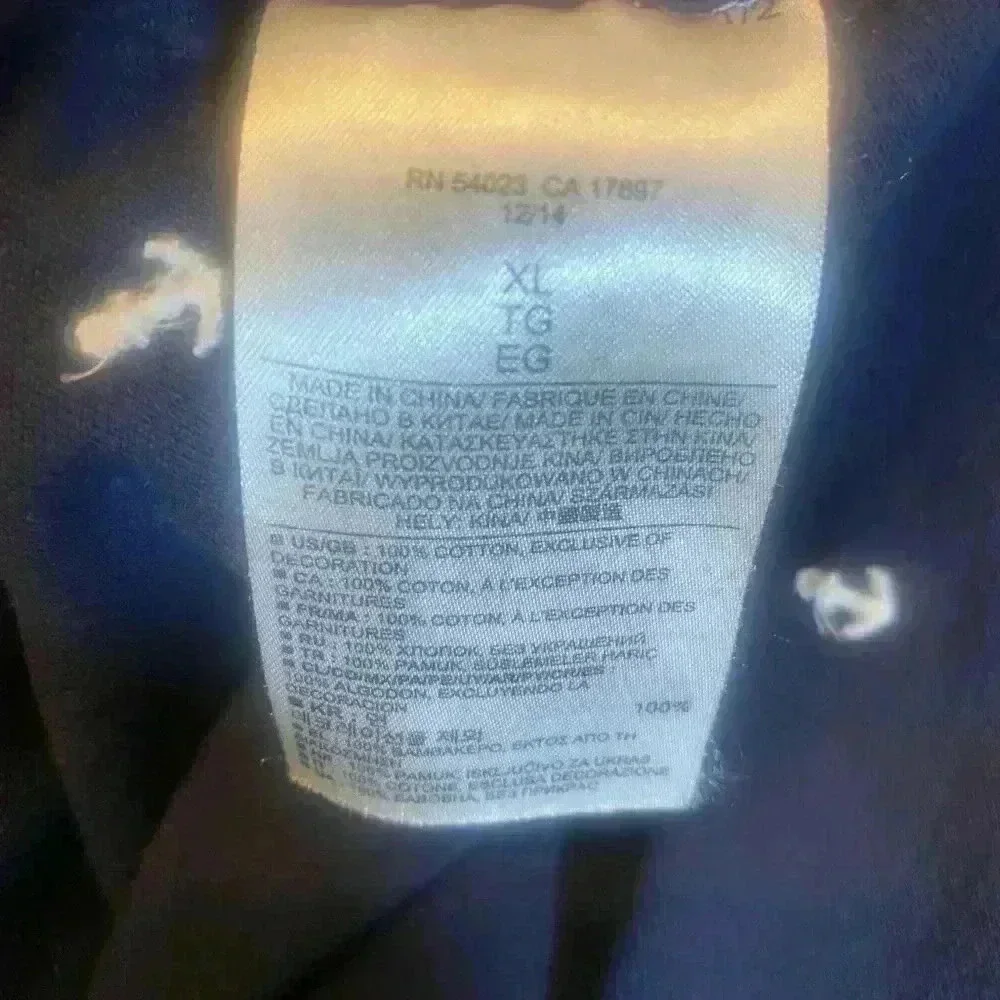 Banana Republic Navy Blue polo shirt with anchors. Men’s size XL